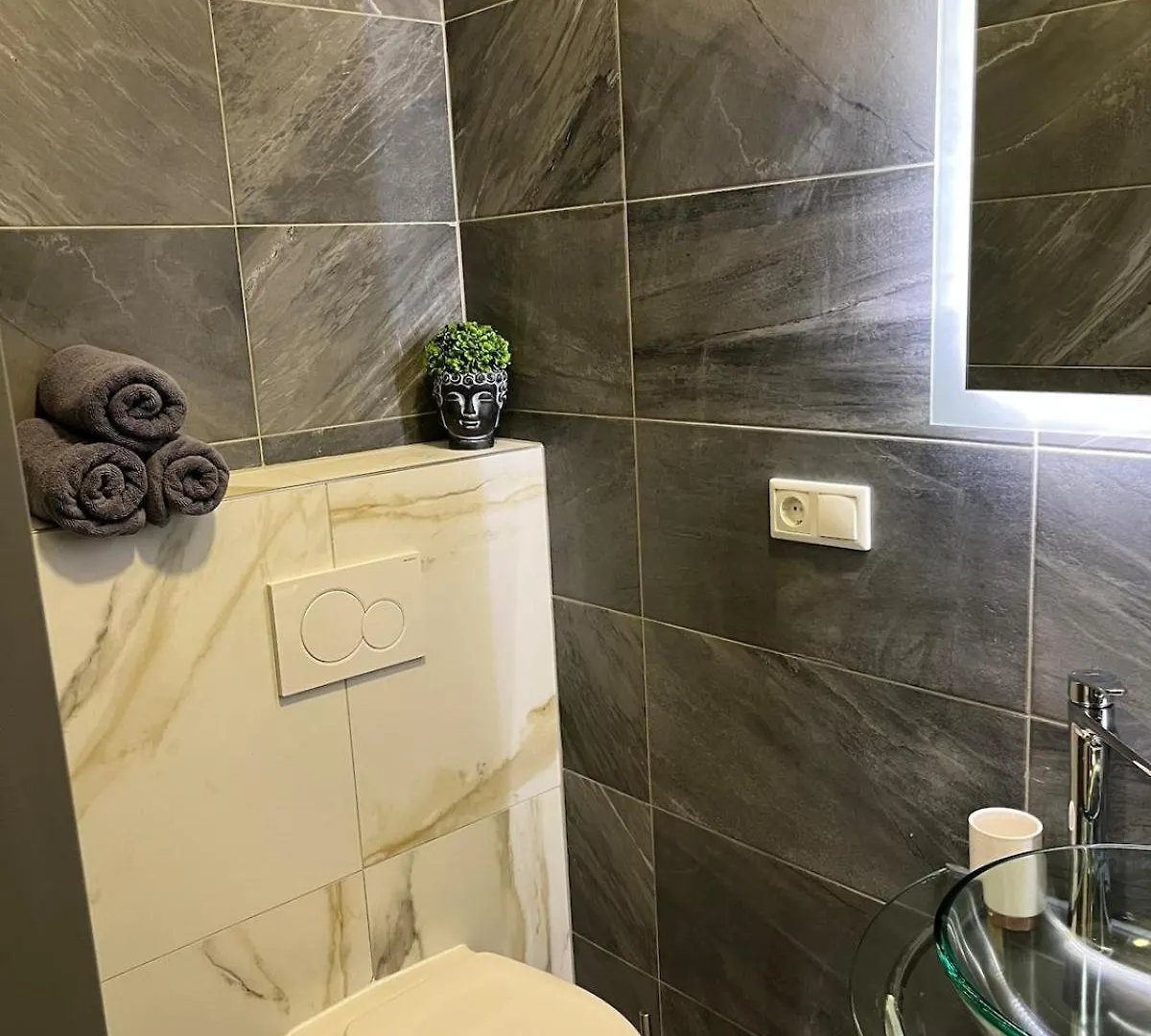 Spacious Apartment In Vienna Center 0*,  오스트리아